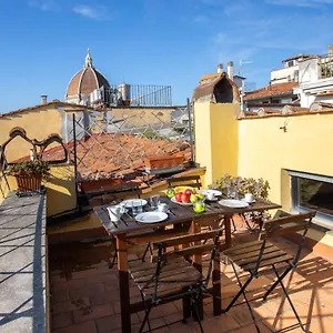 Costanza , Firenze Italia