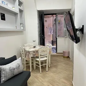 House Gio Gio' , Napoli Italia