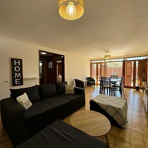 Encanto Mendocino: Espaciosa Casa En Juan B Justo Apartamento Mendoza
