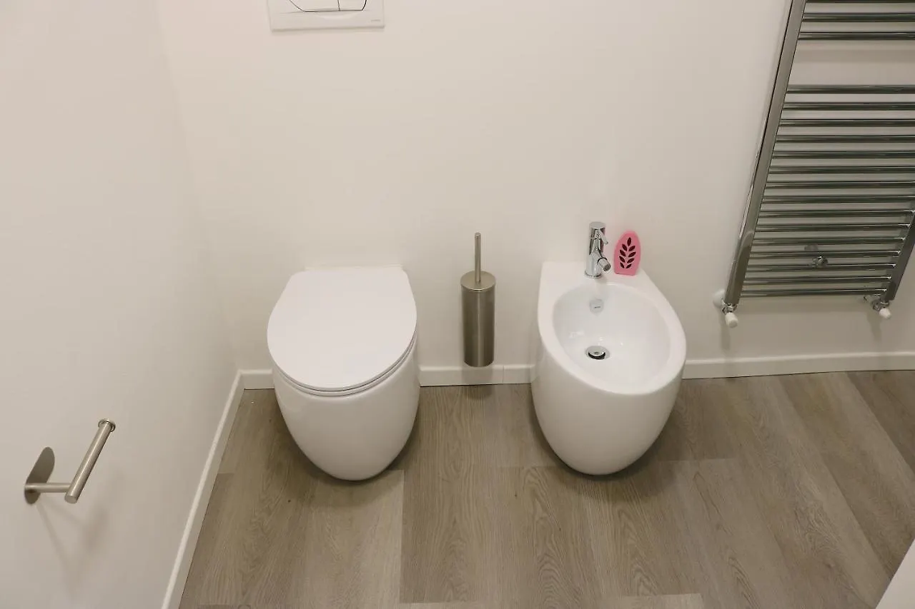 Smart And Comfy Apartment - Via Repubblica Di San Marino Milán 0*,